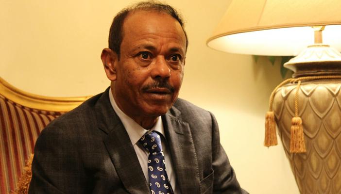 بالفيديو.. اغتيال محافظ “عدن” وعدد من مرافقيه بانفجار استهدف سيارته