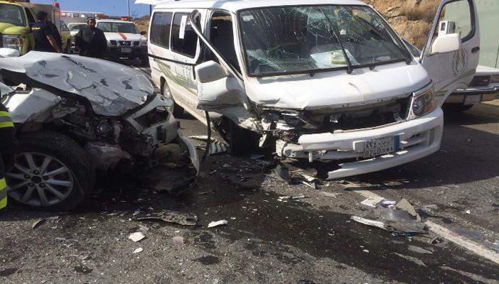 مصرع وإصابة 14 شخصًا في انقلاب ميكروباص بالجيزة