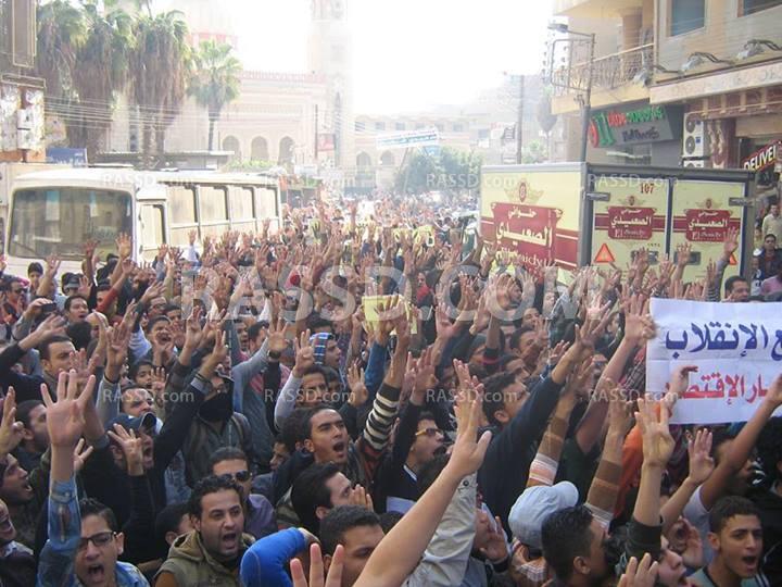 شباب المحلة يتصدون لبلطجية حاولوا الاعتداء على مسيرة