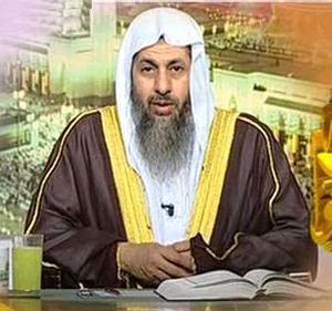 عالم سلفي: الموافقة على دستور الانقلاب “حرام شرعا”