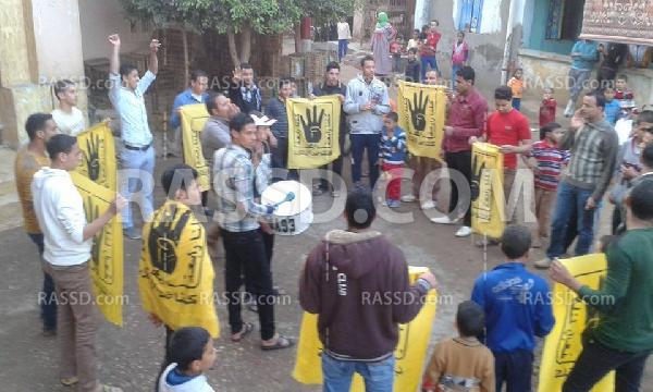 صور| وقفة لـ”عفاريت ضد الانقلاب” في البحيرة