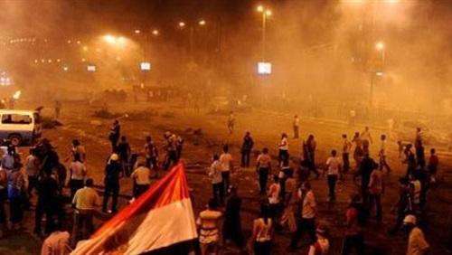 الأمن ينسحب من جسر السويس بعد صمود المتظاهرين