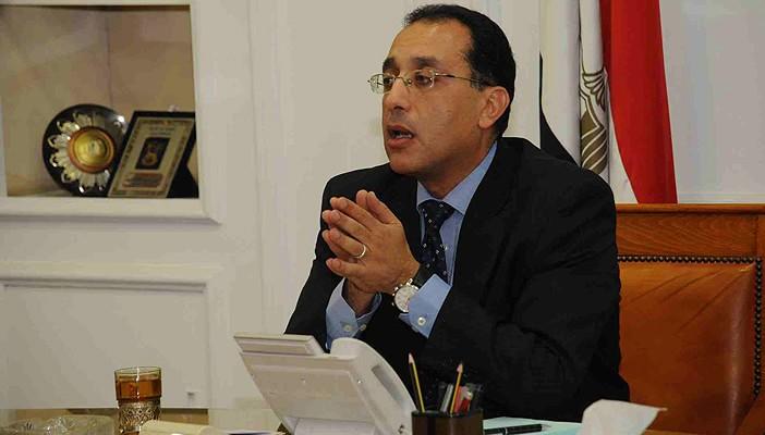 بدء التشغيل التجريبي للطريق الأول من شبكة الطرق القومية