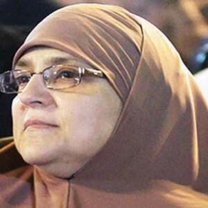 بالفيديو.. زوجة الرئيس مرسي تعطي درسا لمذيعة قناة المحور2