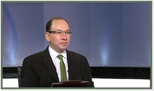 قنديل: مرسي في قفص الاتهام يتحدث كرجل دولة