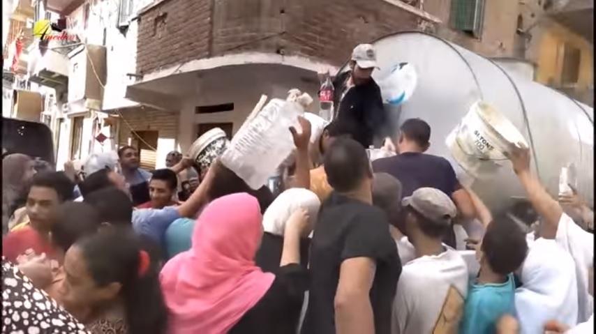 بالفيديو.. “السيسي جابنا لورا”.. أغنية شعبية جديدة على “يوتيوب”