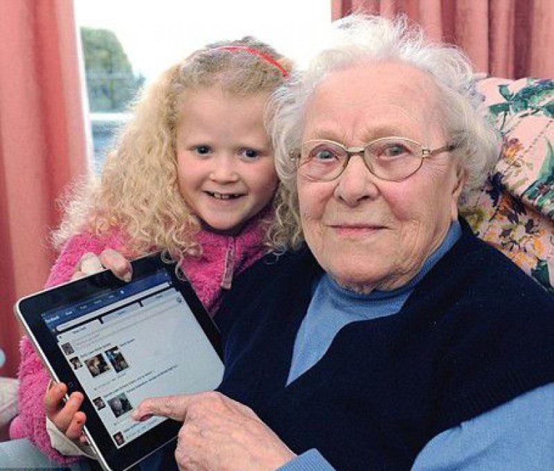 دعم فني لحل مشاكل كبار السن مع الهواتف الذكية