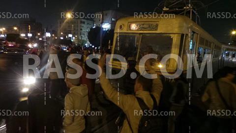 طلاب ضد الانقلاب يقطعون طريق النزهة بعد مقتل طالبي الأزهر