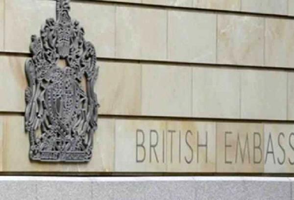 إغلاق السفارات في مصر.. 3 سيناريوهات محتملة