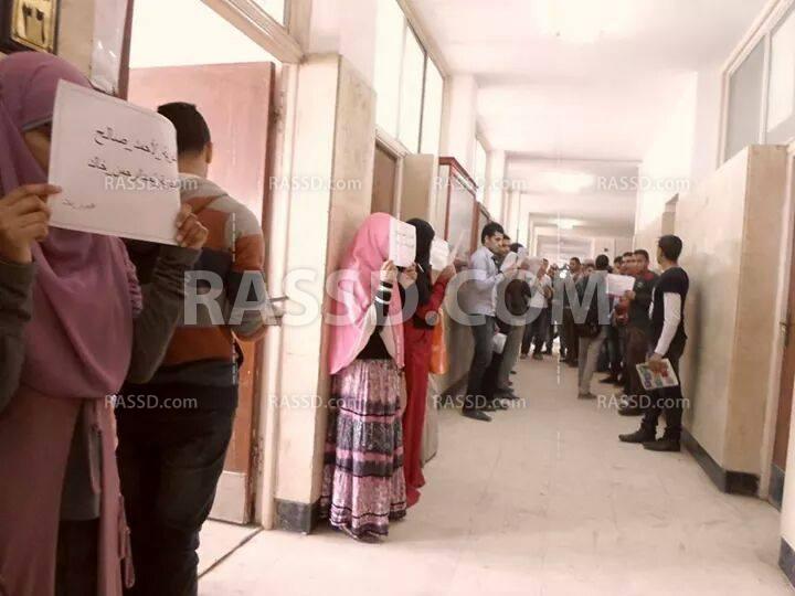 وقفة في آداب المنوفية تنديدًا بتحويل الطلاب للقضاء العسكري