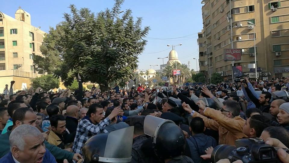 أهالي ضحايا تفجير الكاتدرائية يطالبون برحيل وزير الداخلية