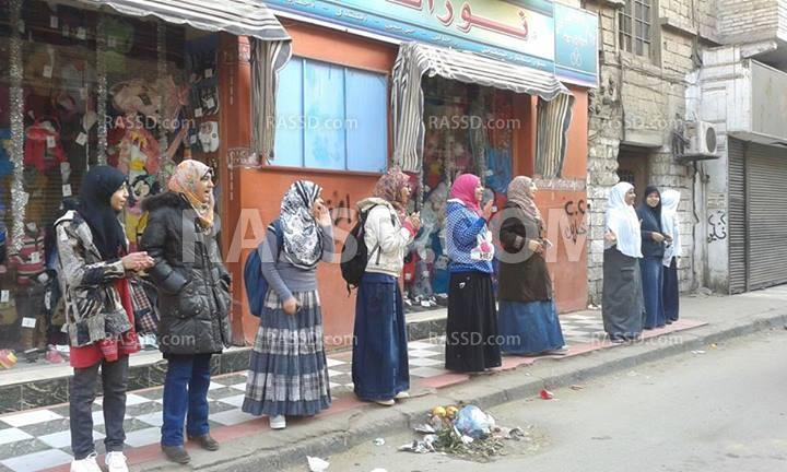 سلسلة بشرية لطلاب ضد الانقلاب ببني سويف