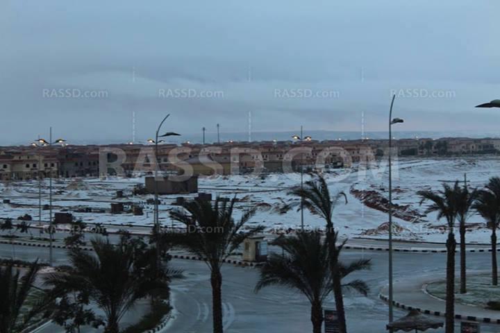 لأول مرة.. القاهرة تكتسى بالثلوج