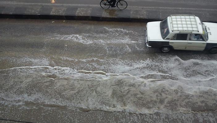 رياح شديدة وأمطار تضرب مراكز أسيوط