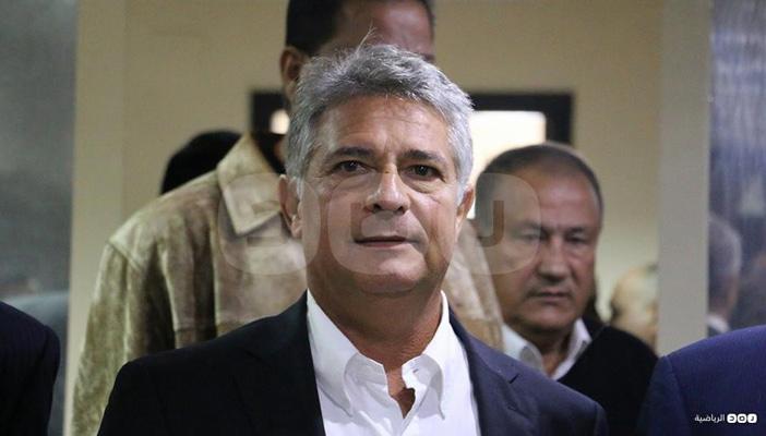 باكيتا يعقد اجتماعات فردية مع لاعبي الزمالك