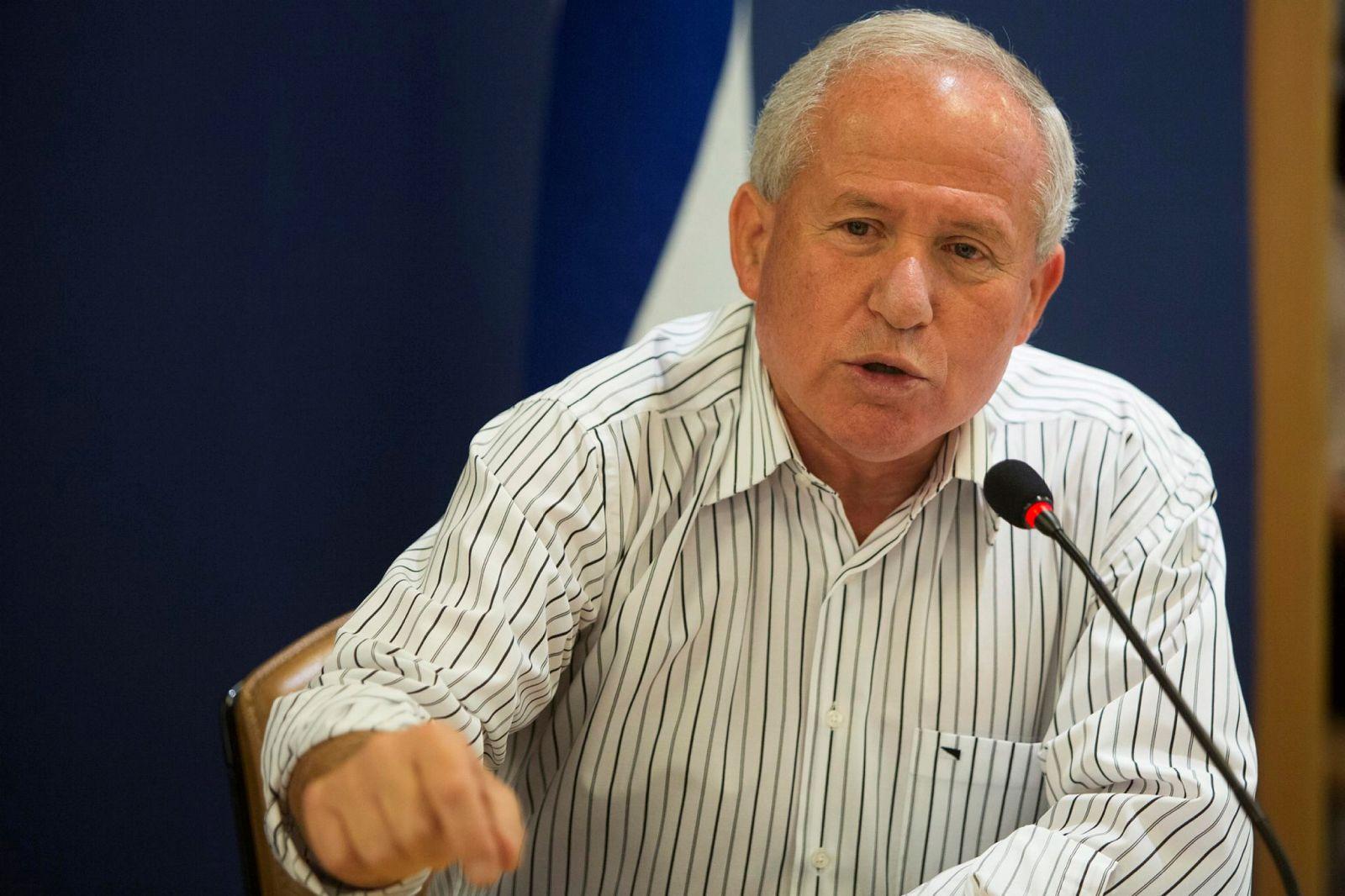 وزير “إسرائيلي”: رفعنا موازنة الدفاع لمواجهة مصر في عهد الإخوان