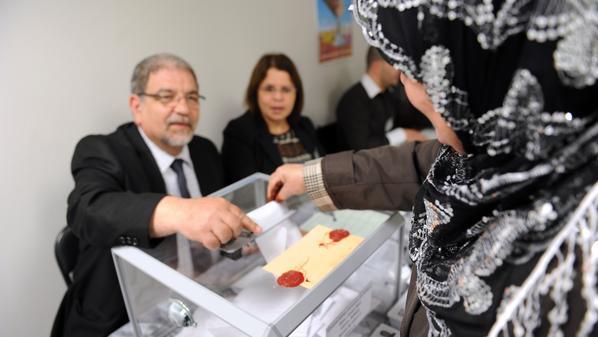 “جبهة جزائرية” تدعو لتشكيل لجنة مراقبة الإنتخابات الرئاسية