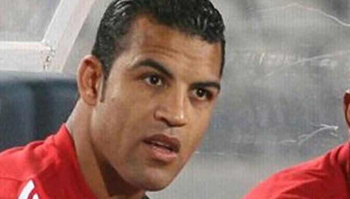 بالفيديو.. مهاجم الأهلي السابق يبكي بعد واقعة “الأقراص المخدرة”