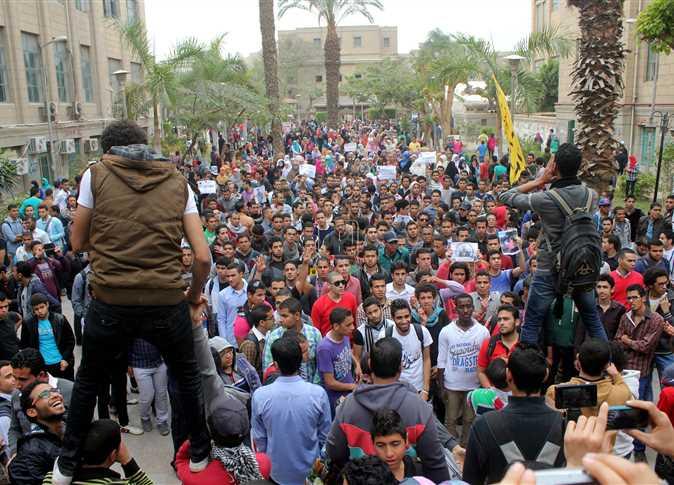 التعبئة والإحصاء: ارتفاع عدد خريجي التعليم العالي لـ378 ألفا خلال 2015