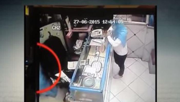 بالفيديو.. الحكم بحبس سيدتين 3 سنوات بعد مشاركتهما في سرقة محل ذهب