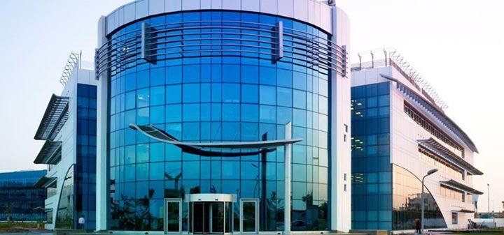 عامل يحاول الانتحار بالسويس لقرار نقله تعسفيًا للقاهرة