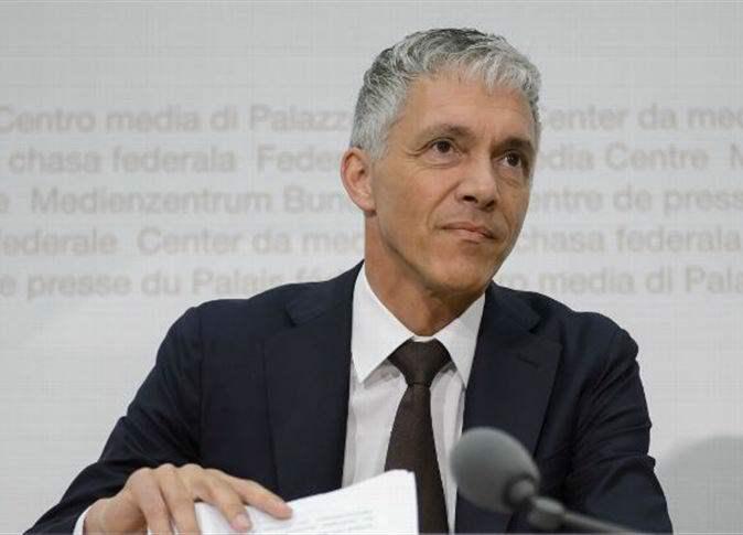 مساء اليوم.. مؤتمر صحفي للنائب العام السويسري بشأن أموال مبارك