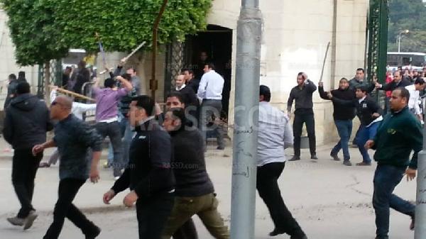 طلاب ضد الإنقلاب: أمن جامعة القاهرة فتح البوابات للبلطجية