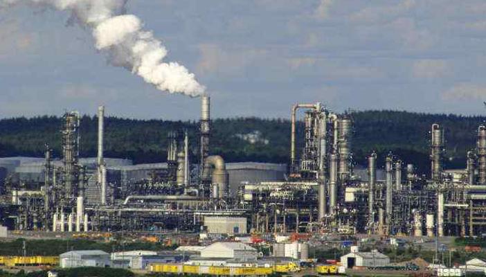 مصادر: مصانع مصر تعاني نقصا جديدا في الطاقة