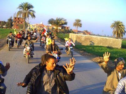 مسيرة بالدرجات النارية بالفيوم رفضا للانقلاب العسكري