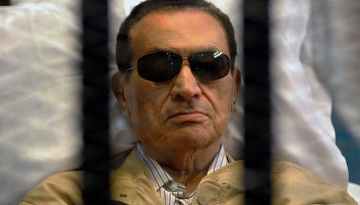 تحت عنوان “سري”.. وثيقة تكشف مطالبة الإمارات بعدم محاكمة مبارك