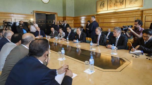 تعثر المشاورات اليمنية بسويسرا وجولة جديدة منتصف يناير