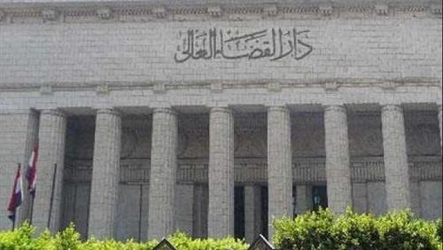 الحبس لقاضي أطلق النار على موظف