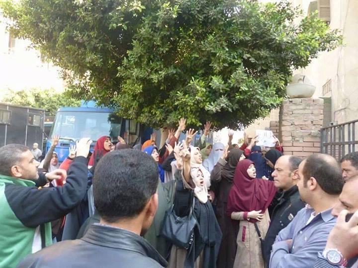 اعتقال 3 شباب أثناء عرض فتيات المنوفية على النيابة