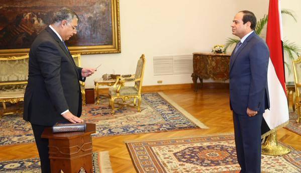 قطر تطيح بالتهامي..وقضايا الفساد تلاحق رئيس المخابرات الجديد