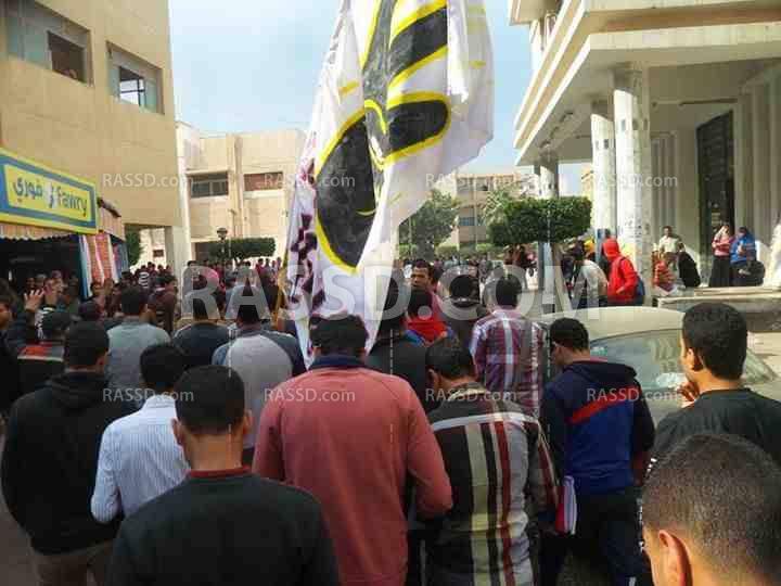 فالكون تعتدي على طلاب الزقازيق عقب مسيرة مناهضة للعسكر