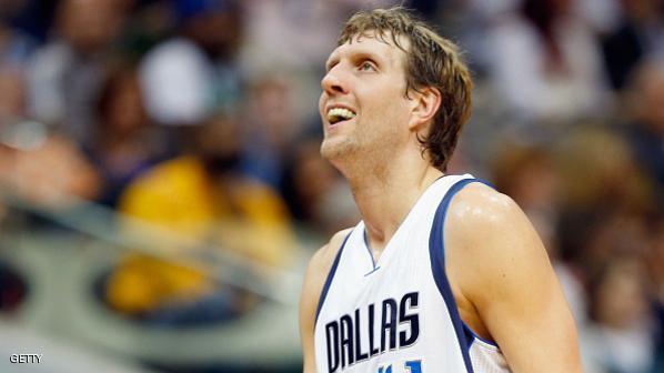 لاعب سلة يخفض راتبه 15 مليون دولار