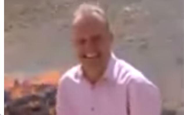 بالفيديو| “نوبة ضحك” تصيب مذيع بسبب حرق مخدرات