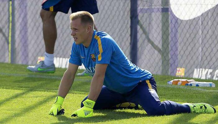 حارس برشلونة تير شتيجن يقترب من ليفربول