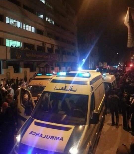 سيارات الإسعاف تواصل نقل مصابي تفجير المنصورة