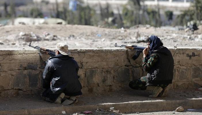 مقتل 13 حوثيا في معارك مع المقاومة الشعبية بتعز