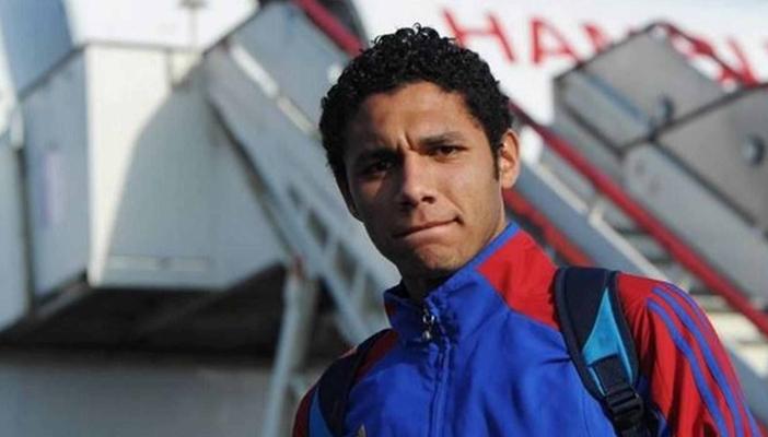 “ميرور” البريطانية: النني يقترب من أرسنال