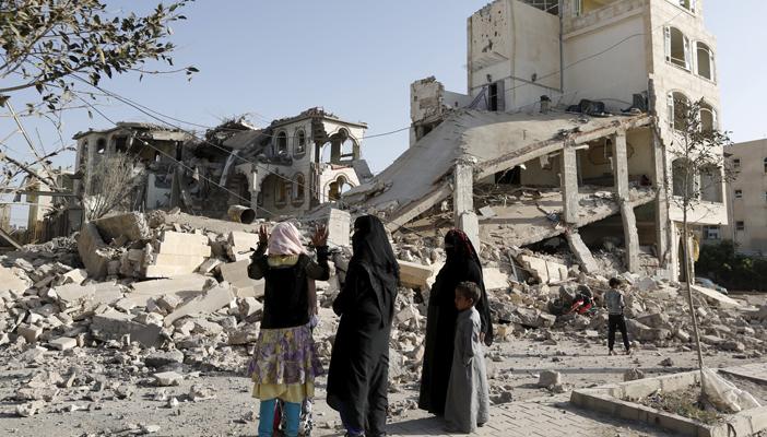 قتلى من الجيش اليمني جراء صاروخ أطلقه الحوثيون على القصرالجمهوري بمأرب