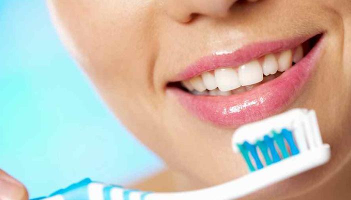 10 نصائح مهمة للمحافظة على سلامة الأسنان