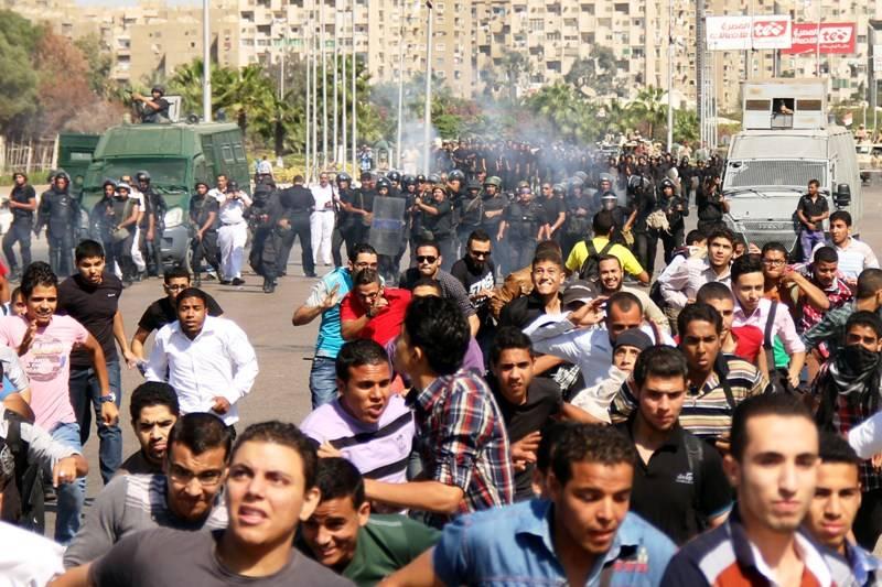 قوات الانقلاب تختطف طالبين داخل تاكسي وتتجه بهم لقسم مدينة نصر