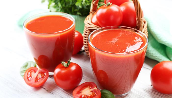 من الطماطم إلى البرتقال.. تعرَّف على فوائد العصائر الطبيعية