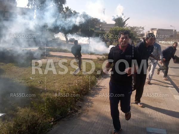 الأمن يطلق الغاز المسيل للدموع على طلاب الأزهر