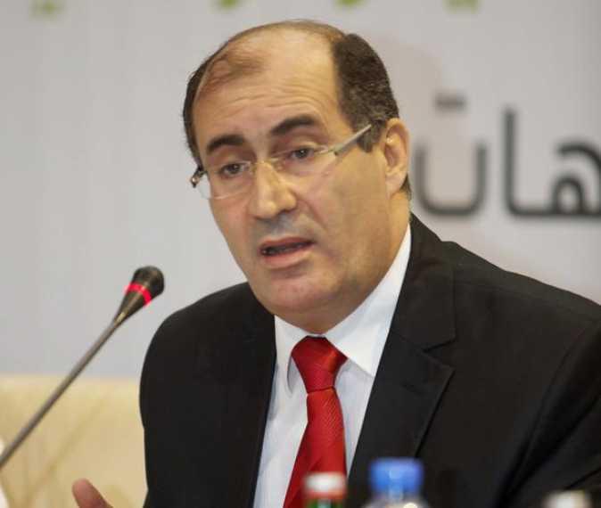 حشمت: الآن ليس وقت المبادرات ولا صوت يعلو على الحراك الثوري