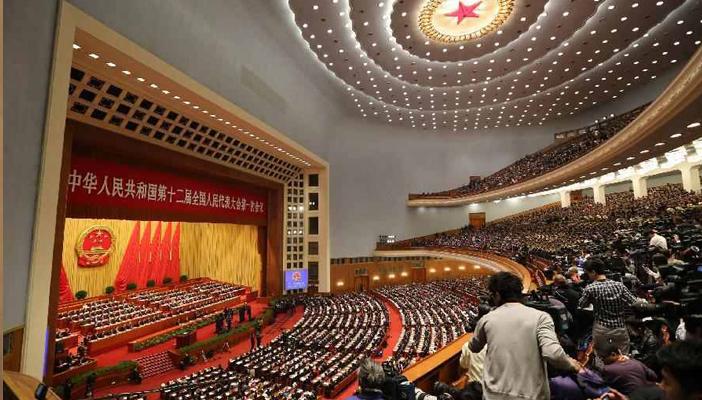 بعد حظر استمر 35 عامًا.. الصين تصادق رسميًا على “الطفل الثاني”