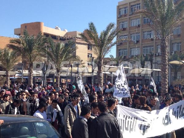 طلاب “الاسكندرية” يتظاهرون تضامنا مع “الأزهر”