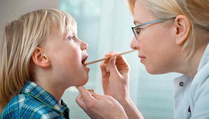 10 نصائح لعلاج التهاب الحلق